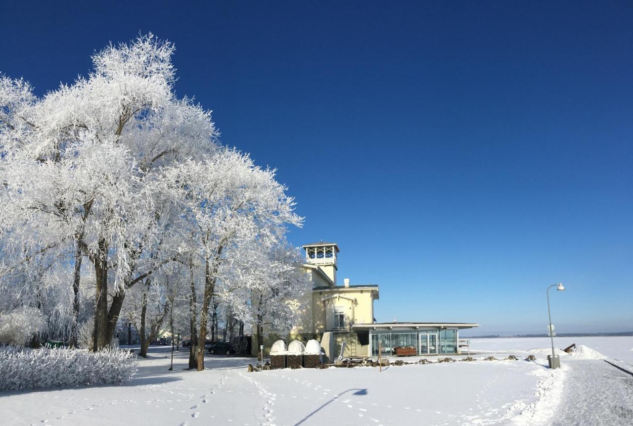 Hotel Promenaadi Haapsalu Exterior photo